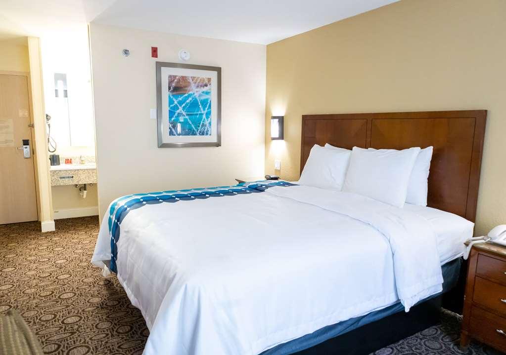 מלון Baymont By Wyndham College Park Atlanta Airport South חדר תמונה