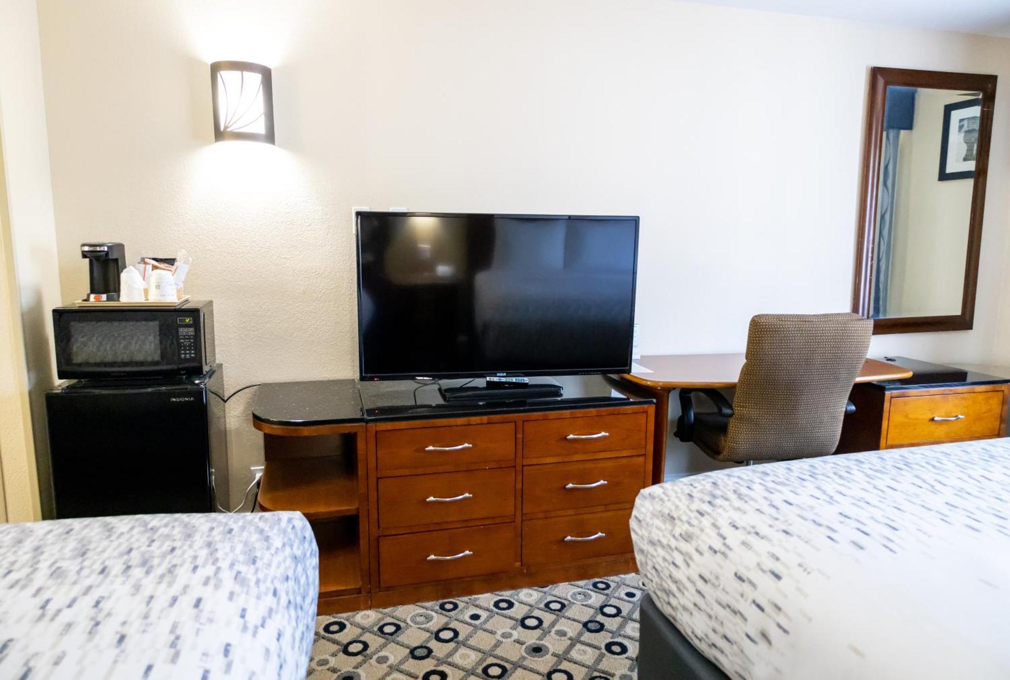 מלון Baymont By Wyndham College Park Atlanta Airport South מראה חיצוני תמונה