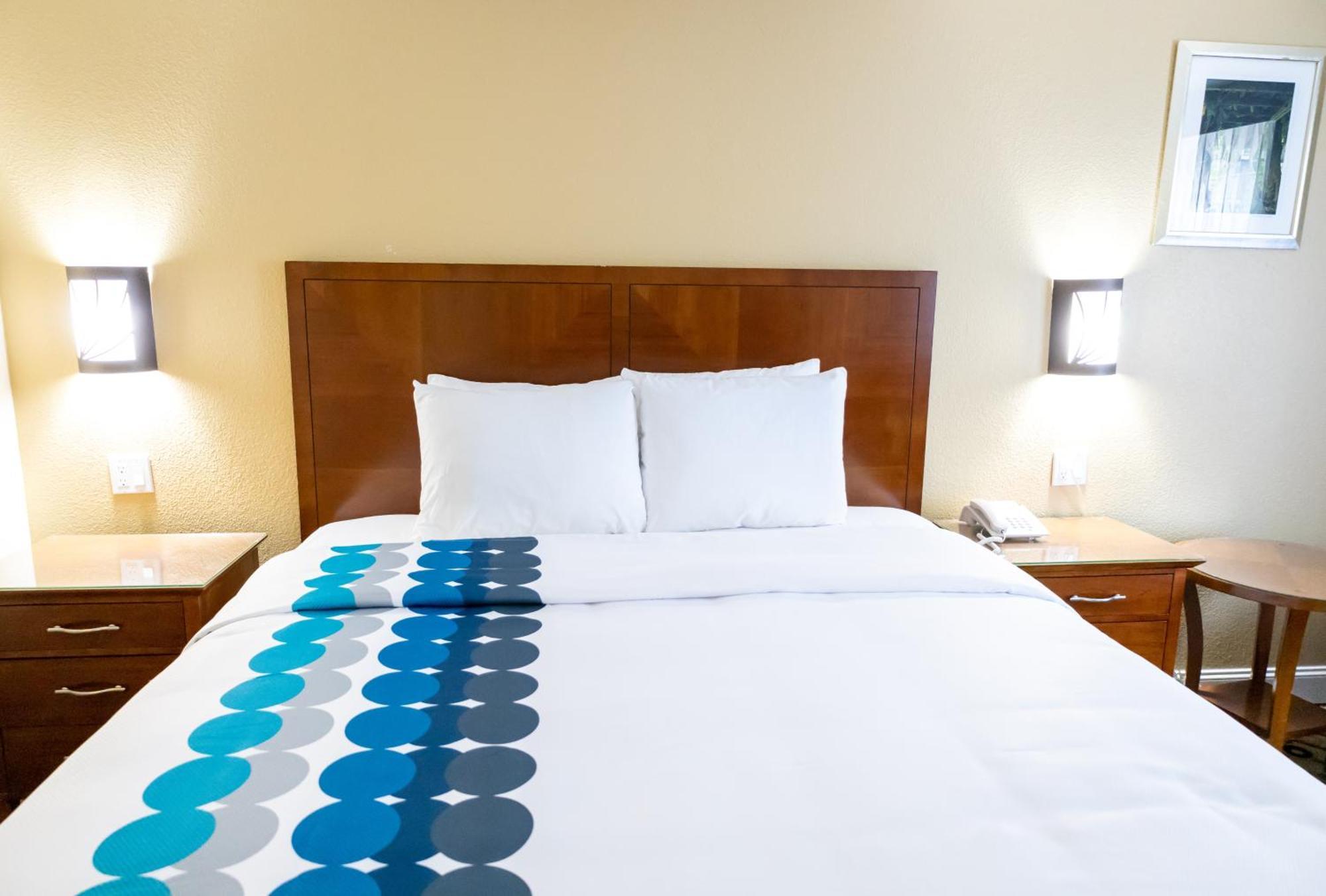 מלון Baymont By Wyndham College Park Atlanta Airport South מראה חיצוני תמונה
