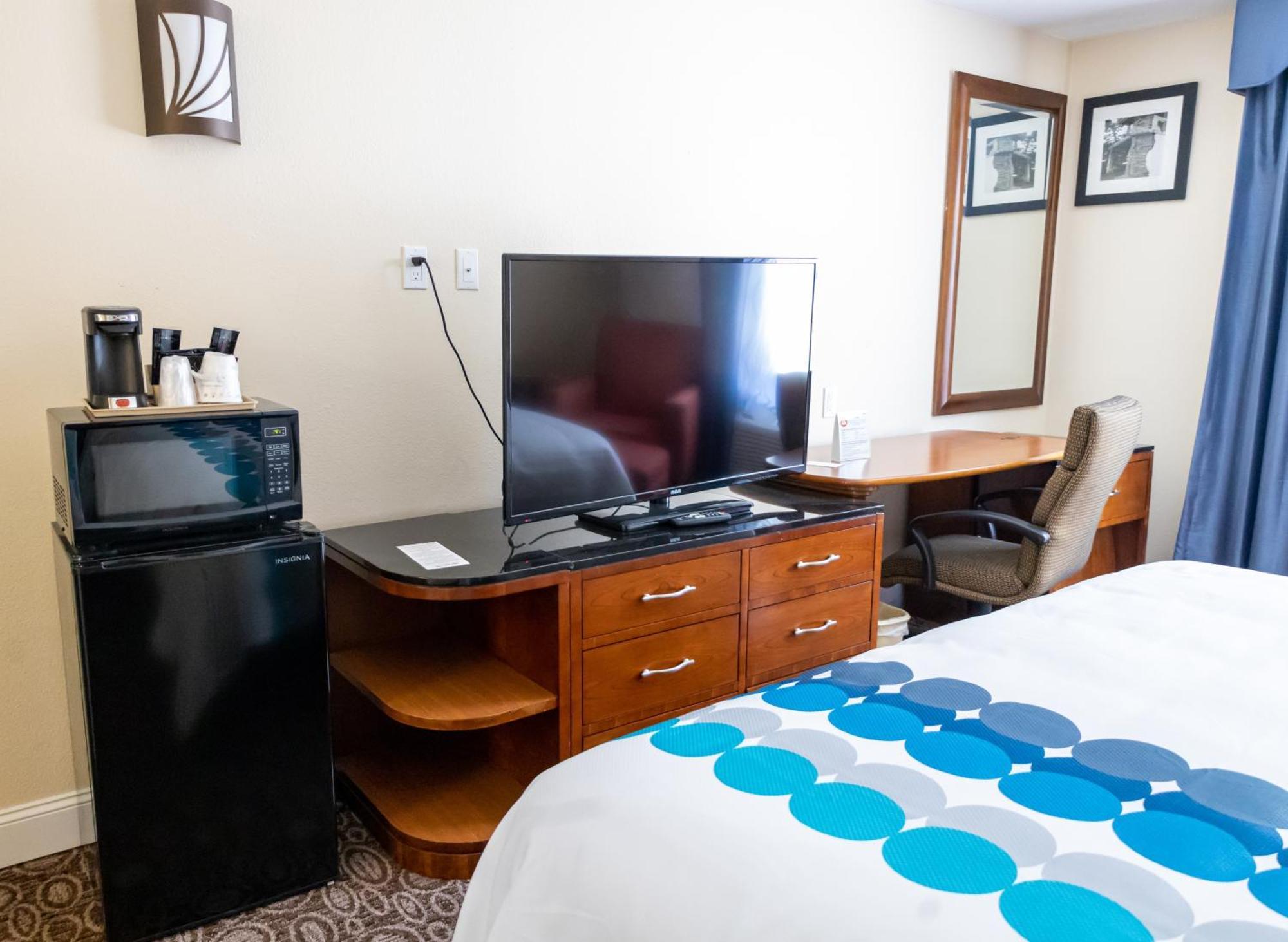 מלון Baymont By Wyndham College Park Atlanta Airport South מראה חיצוני תמונה